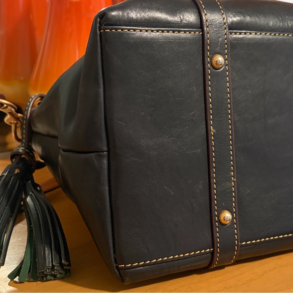 Dooney & Bourke Black Leather Satchel Bag Excellent Condition - Picture 6 of 10